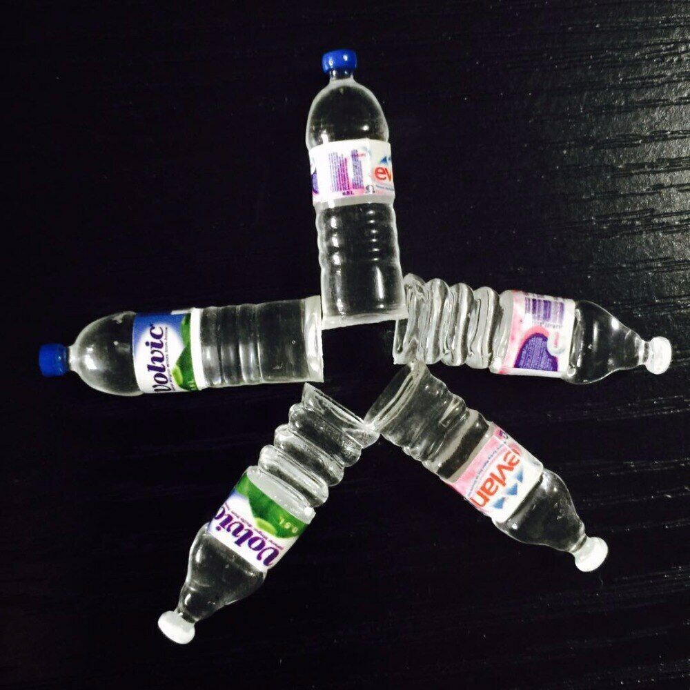 4Pcs Mineral Water Bottle Food Accessories Models Dollhouse Miniature Toys Doll
