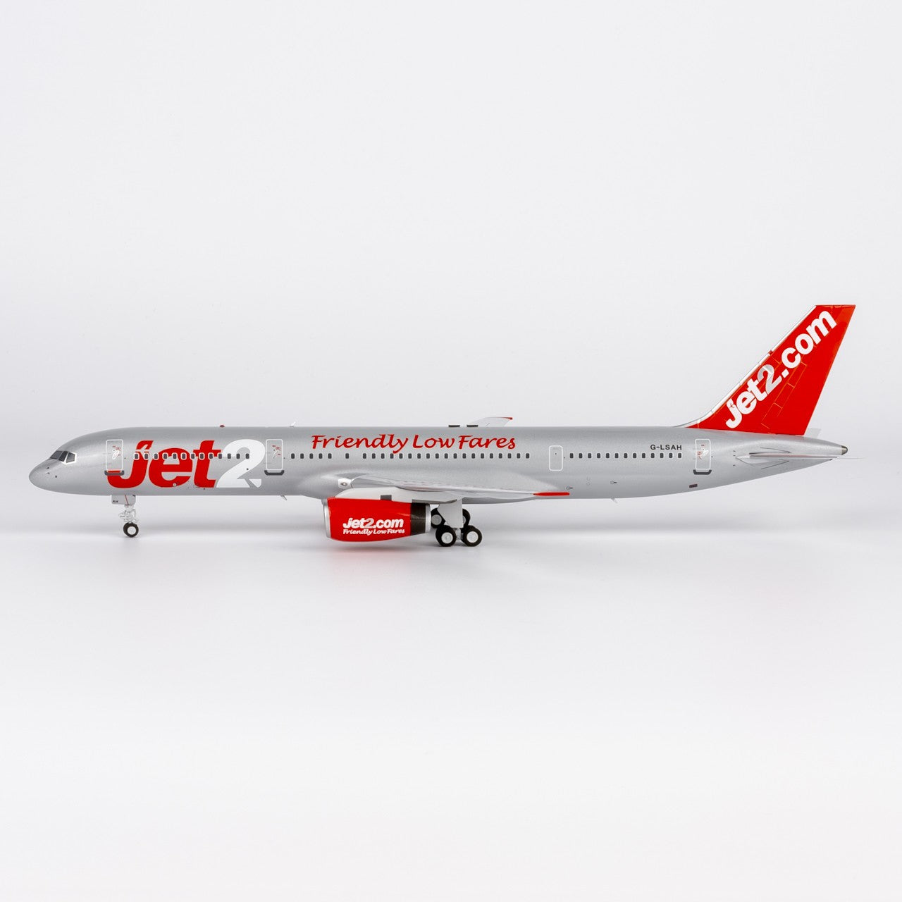 1:200 NGmodels Jet2 Boeing757-200 G-LSAH Passenger Airplane Diecast Plane Model