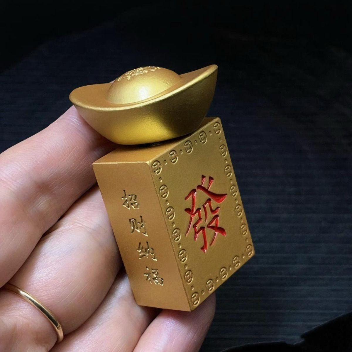 Spinning Ingot Wealth Ornament Rotating Lucky Desk Decor Handheld Piece