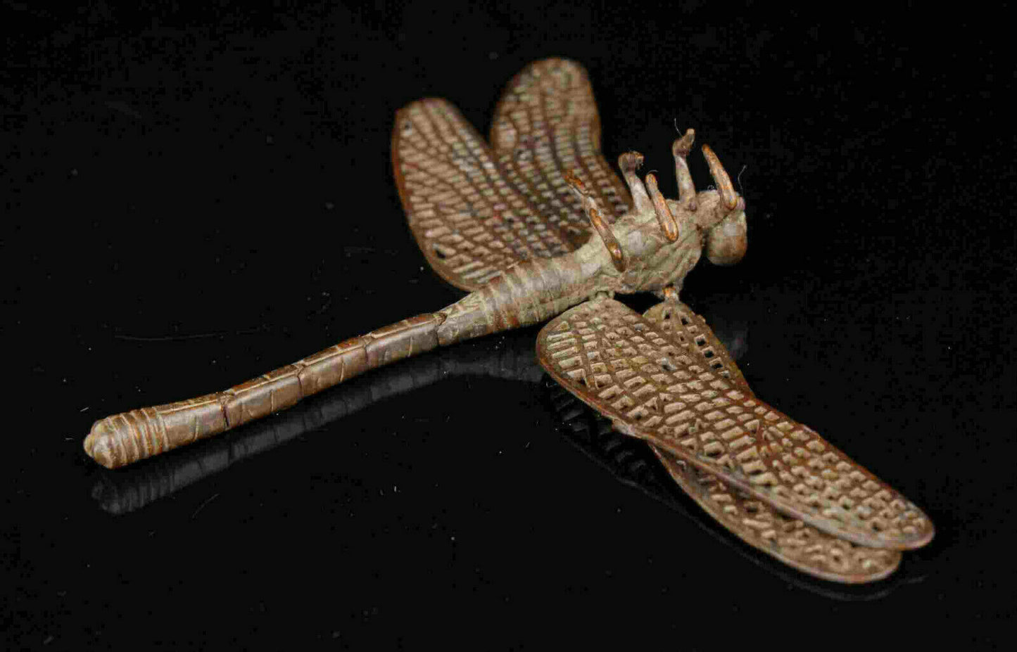 China Old Collectible Hand-Carved Red Copper Insect Lifelike Dragonfly Statue