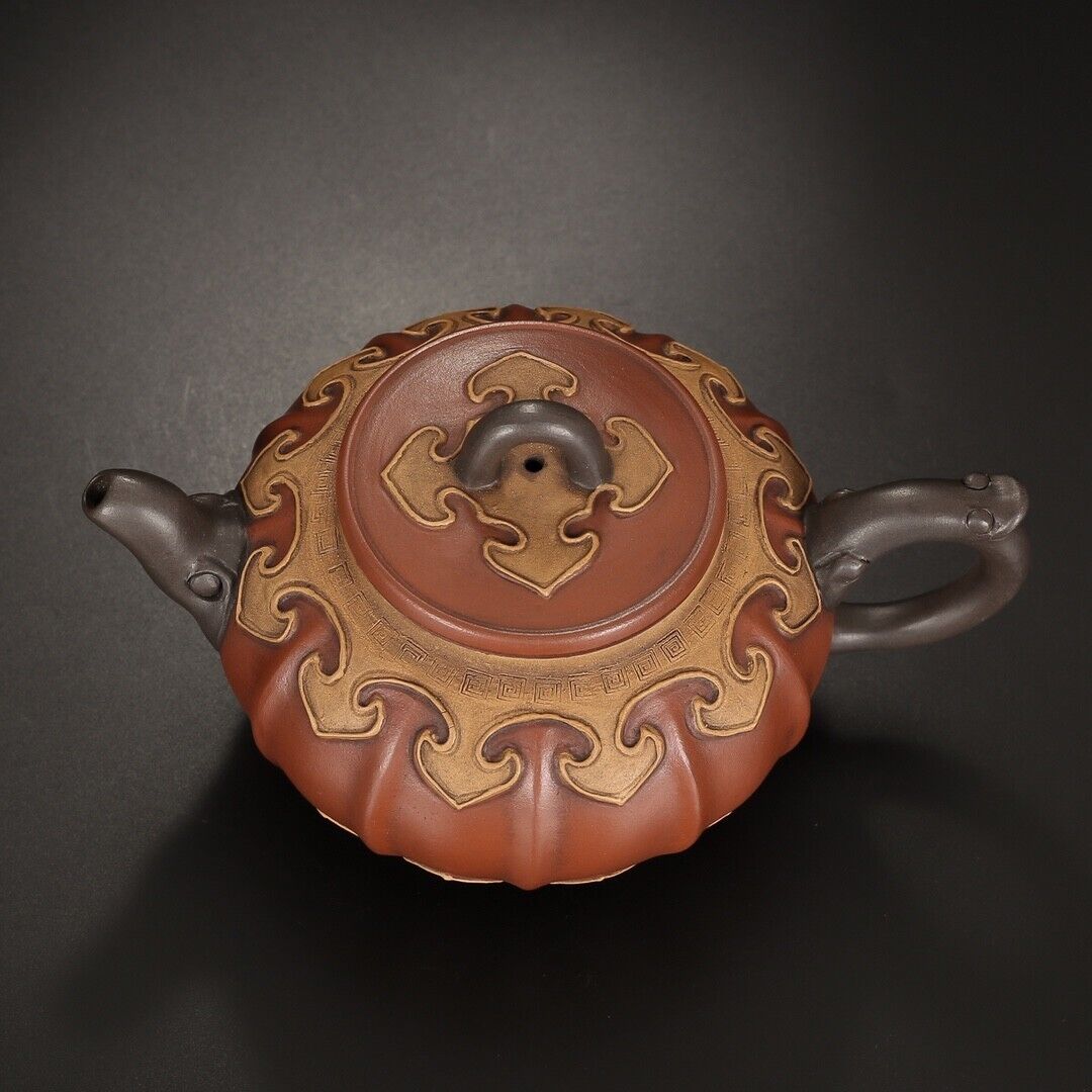 Chinese Yixing Zisha Clay Handmade Exquisite Teapot(宫灯 底款:徐汉棠)