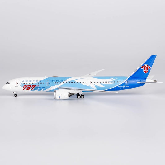 1:400 NGmodels China Southern B787-9 Passenger Airplane Diecast Plane Model