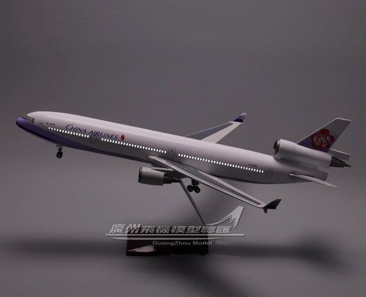 47CM 1:130 CHINA AIRLINES MD-11 Plane Aircraft Led Sound Light Resin Model