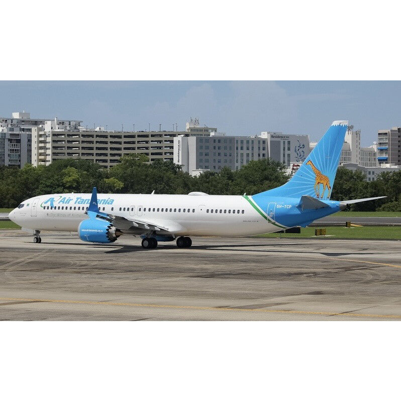 1:400 Phoenix Tanzania Boeing 737 Passenger Airplane Diecast Aircraft Model