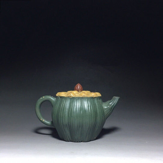 l-0Chinese Yixing Zisha Clay Handmade Exquisite Teapot (莲蓬壶 底款:蒋蓉)