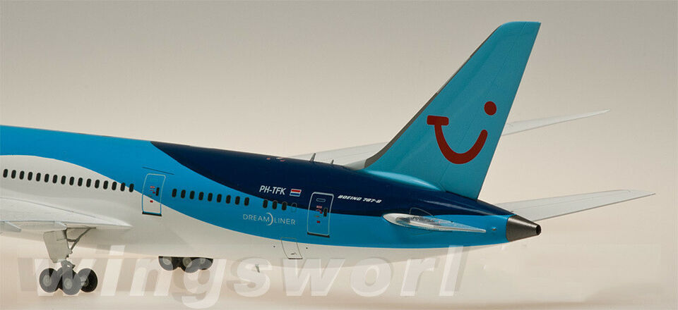 1:200 28CM JC Wings TUI Airways Arke BOEING 787-8 Passenger Plane Diecast Model
