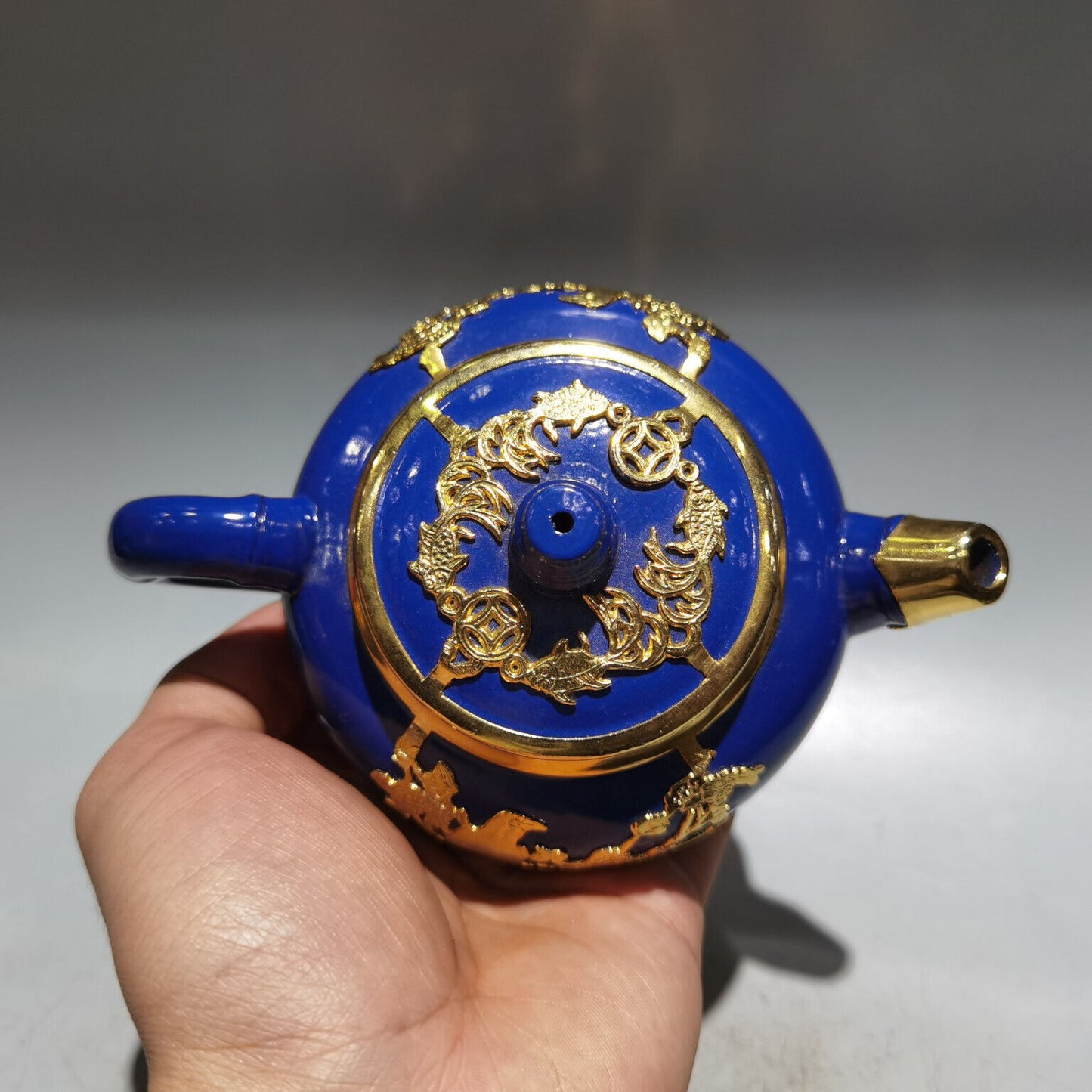 Chinese Yixing Zisha Clay Handmade Exquisite Teapot (描金珐琅彩壶 低款:张美)