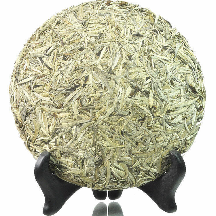 357g,Yunnan White Buds Raw Ancient Tree yin zhen Pu erh Tea,Moonlight puer Cake