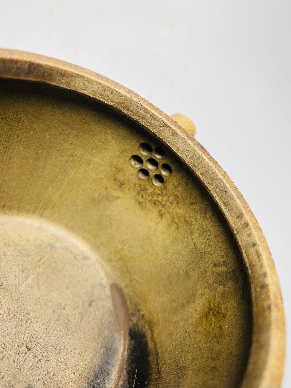 Chinese Yixing Zisha Clay Handmade Exquisite Teapot (汉瓦 底款:民间艺人)