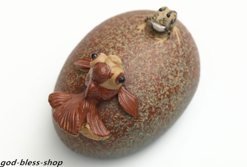 China yixing zisha tea pet clay water squirting tea play frog fish home ornament