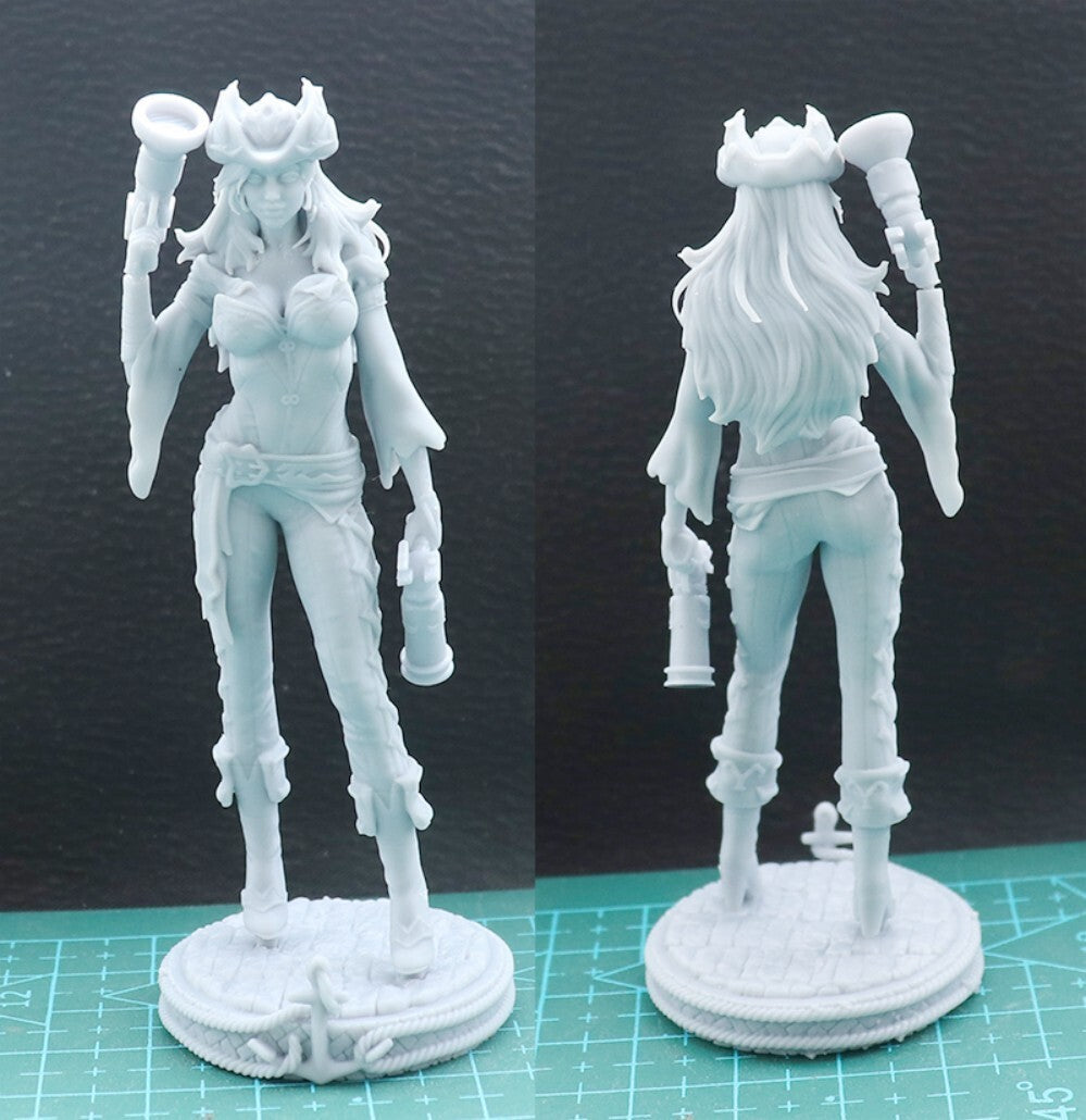 1/24 resin figure model 3D printing of game character Miss Doom Unpainted