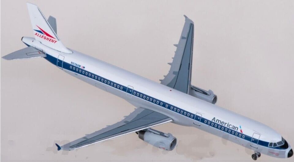 1:400 AeroClassics American AIRBUS A321 Passenger Airplane Diecast Plane Model