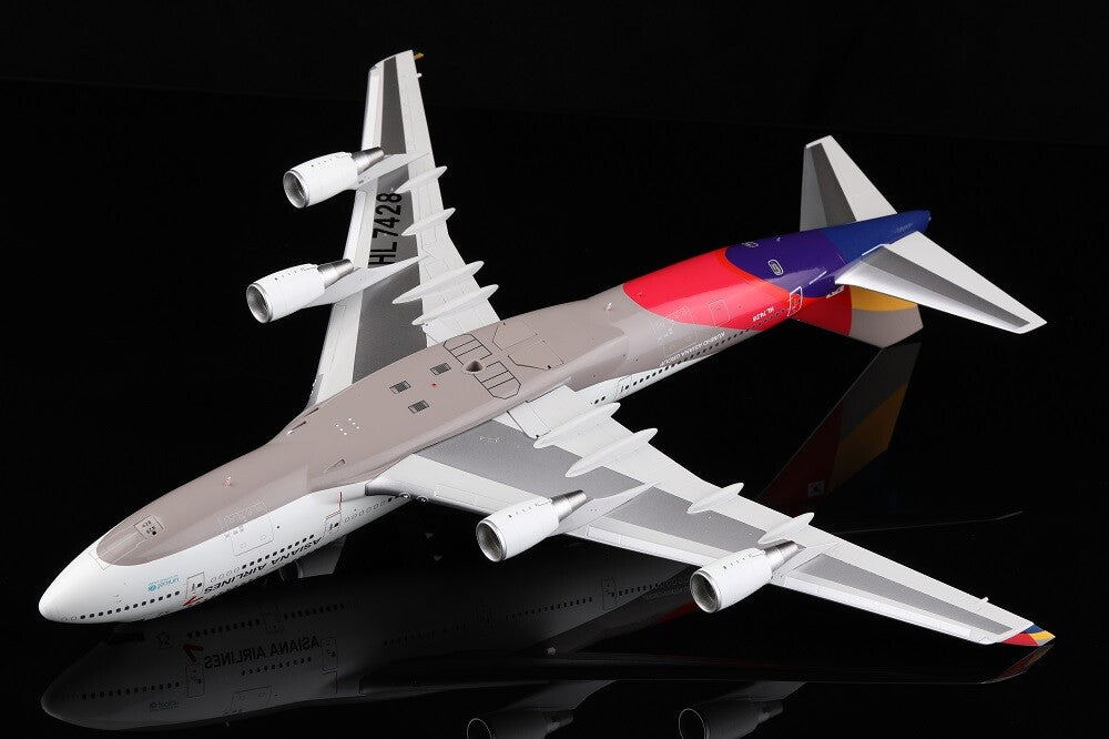 1:200 35CM SQ Wings ASIANA AIRLINES BOEING 747-400 Airplane Diecast Plane Model
