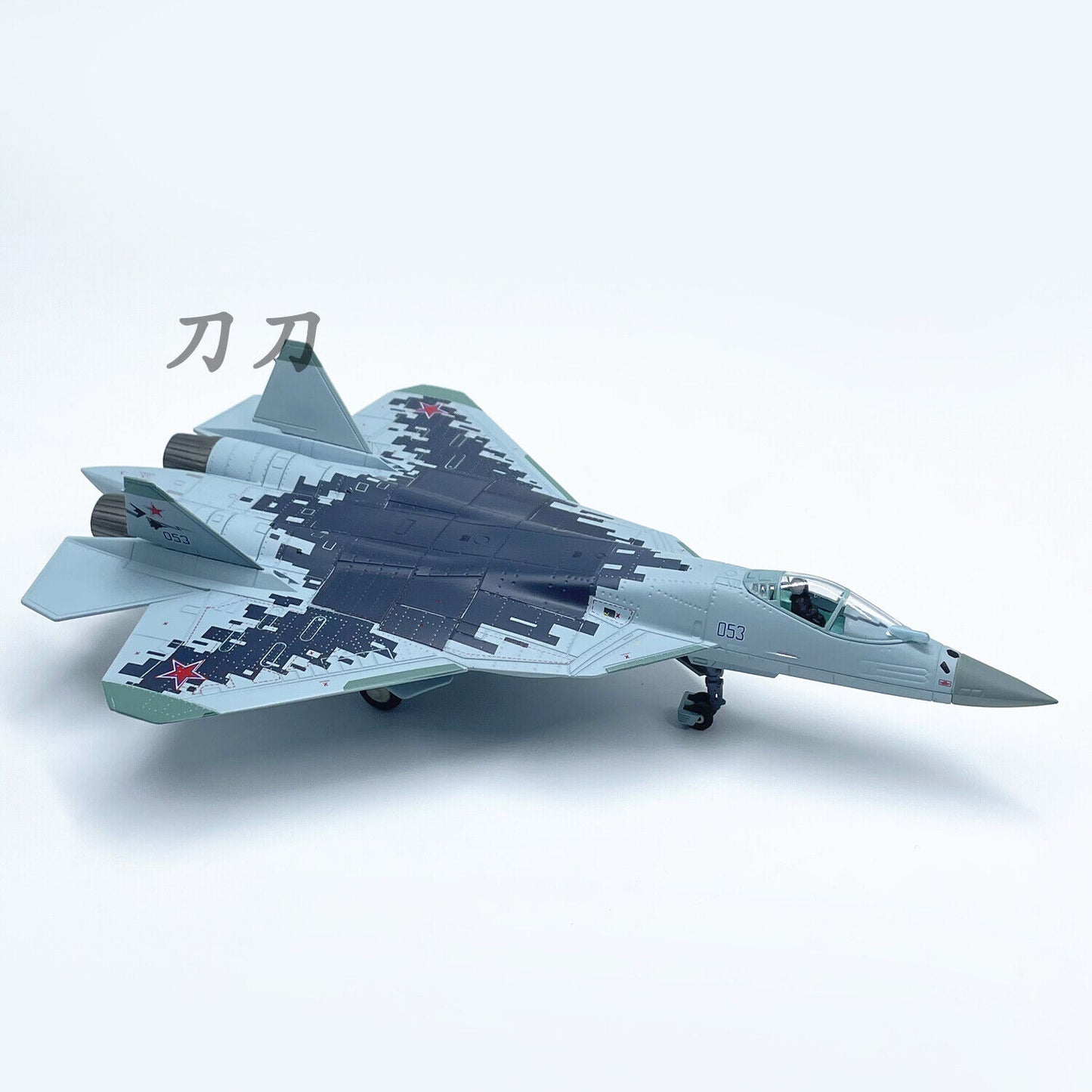 1:100 Russian Susu57 5th Generation Fighter Stealth Aircraft Model