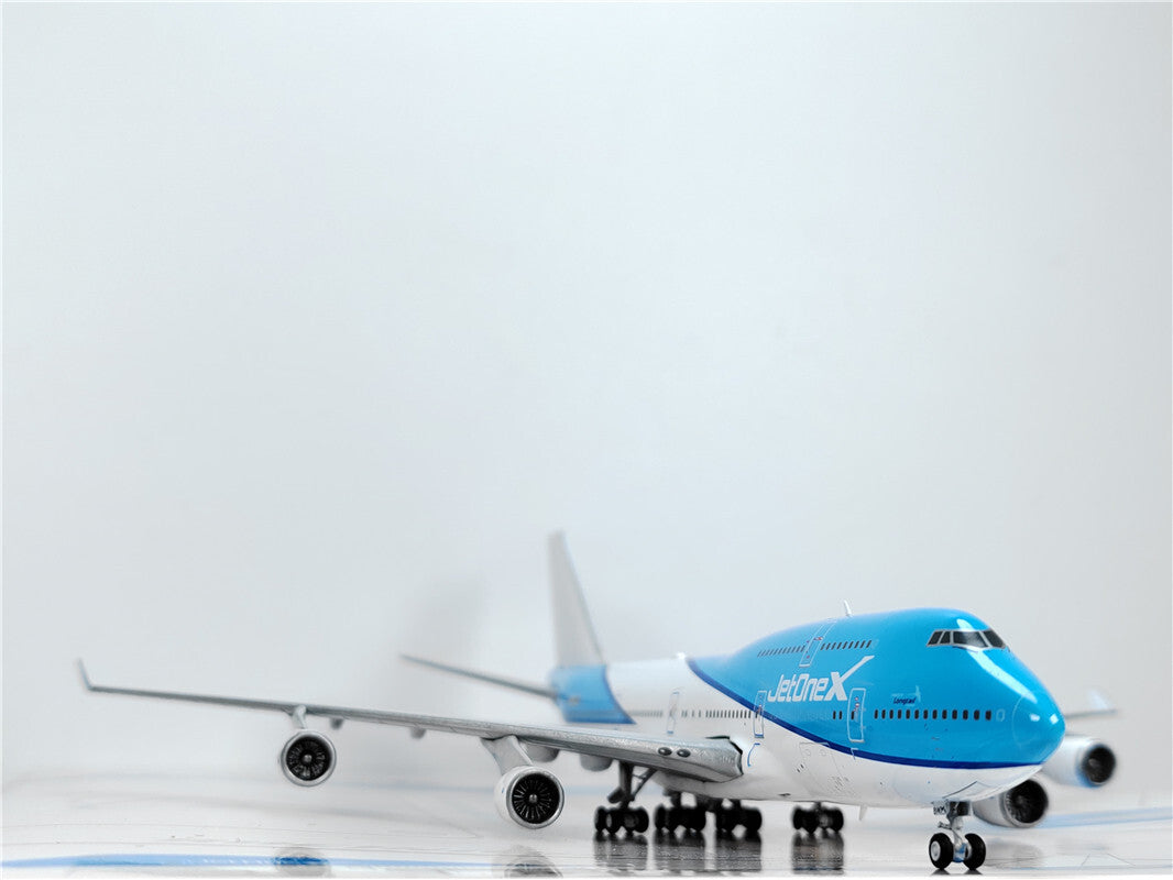 1:400 JC Wings JetOneX BOEING B747-400 Passenger Airplane Diecast Model