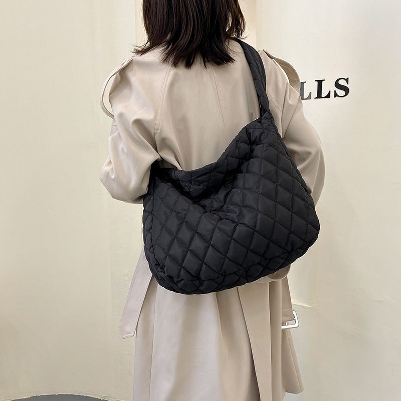 Large Puffy Shoulder Bag Crossbody Purse Down Soft Warm Puff Tote Bag Polyester