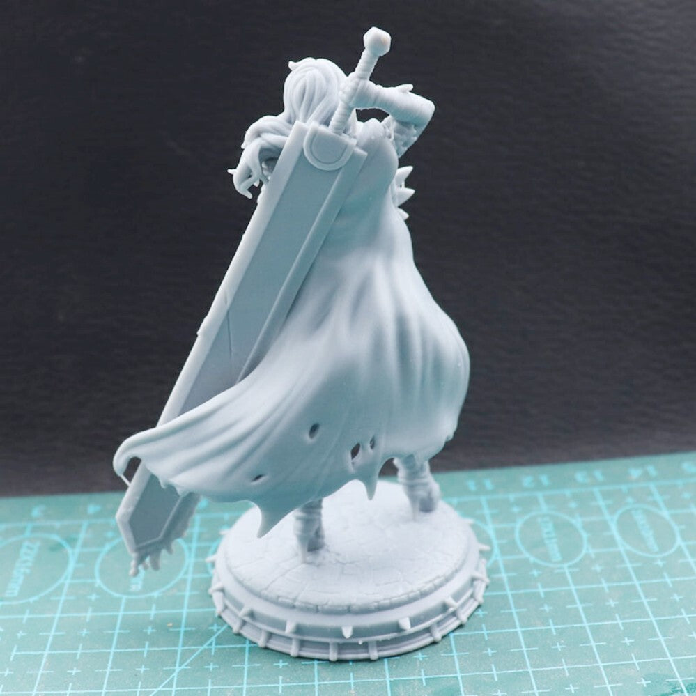 1/24 resin figure model Game Character Female Gus Guts Unassembled Unpainted