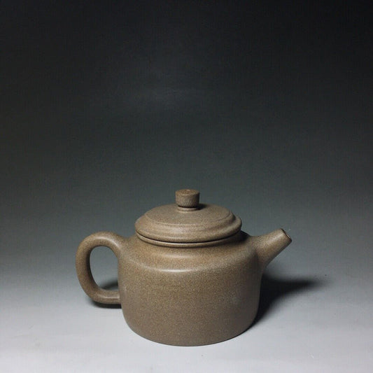 Chinese Yixing Zisha Clay Handmade Exquisite Teapot (徳钟. 底款:伟萍)