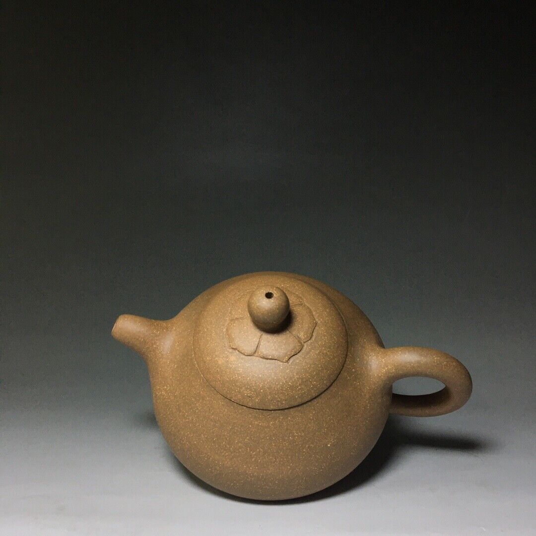 Chinese Yixing Zisha Clay Handmade Exquisite Teapot (玉乳 底款:伟萍)
