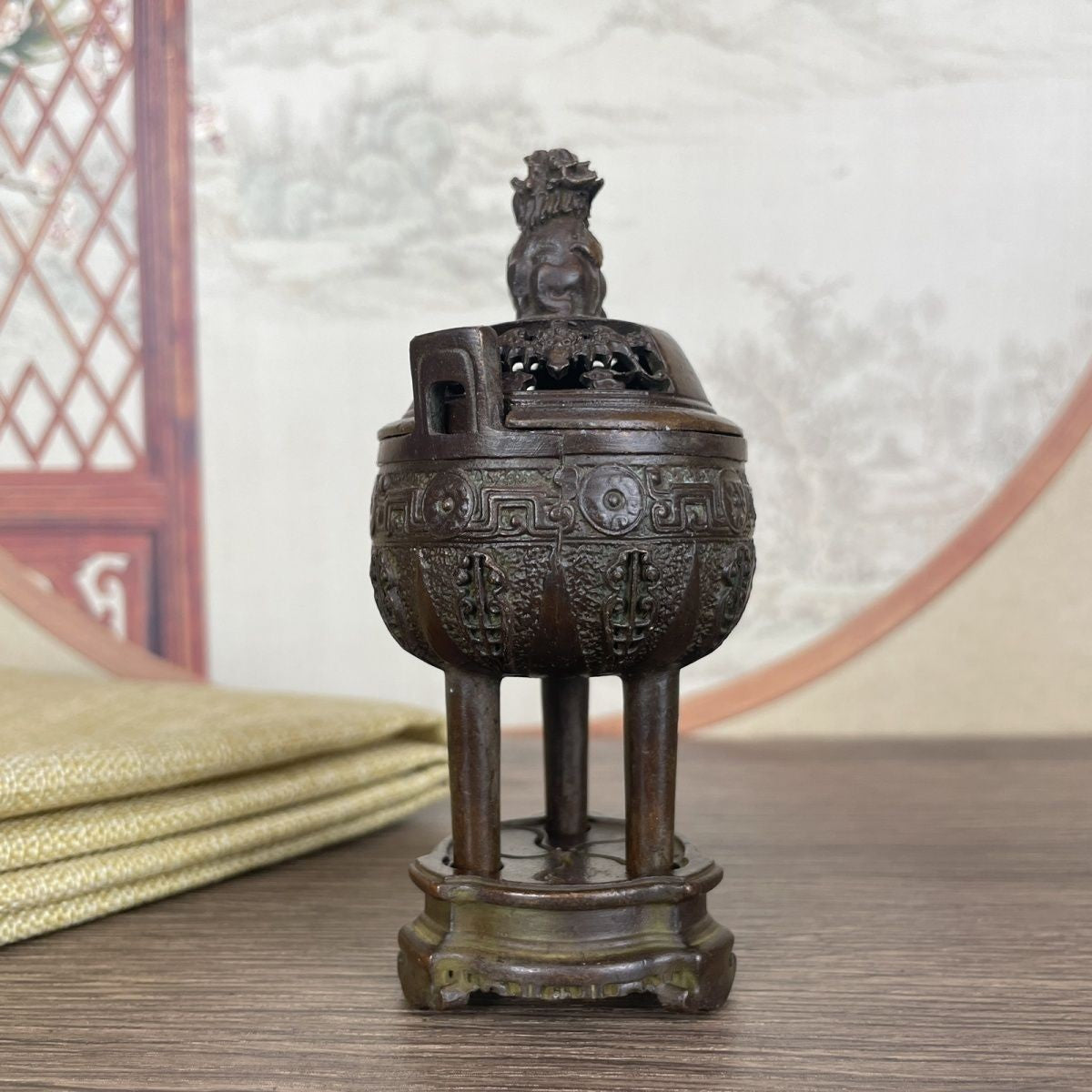 Antique Bronze Tripod Censer Lion Lid Incense Burner for Tea Ceremony