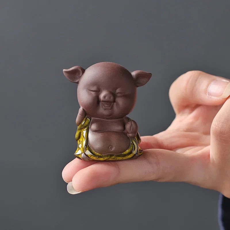 1 PCS Purple Clay Lovely Pig Figurine Ornament Fingertip Small Tea Pets Crafts