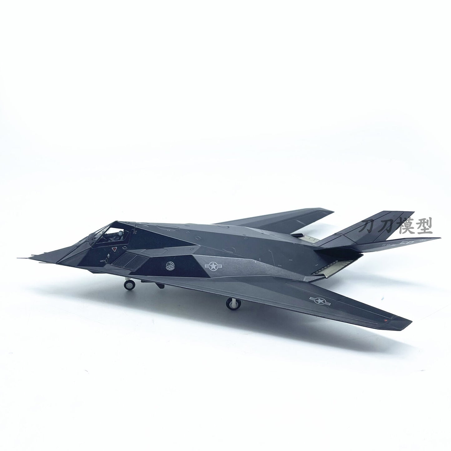 1:72 American F117a Nighthawk Stealth Fighter-bomber Alloy Aircraft Model
