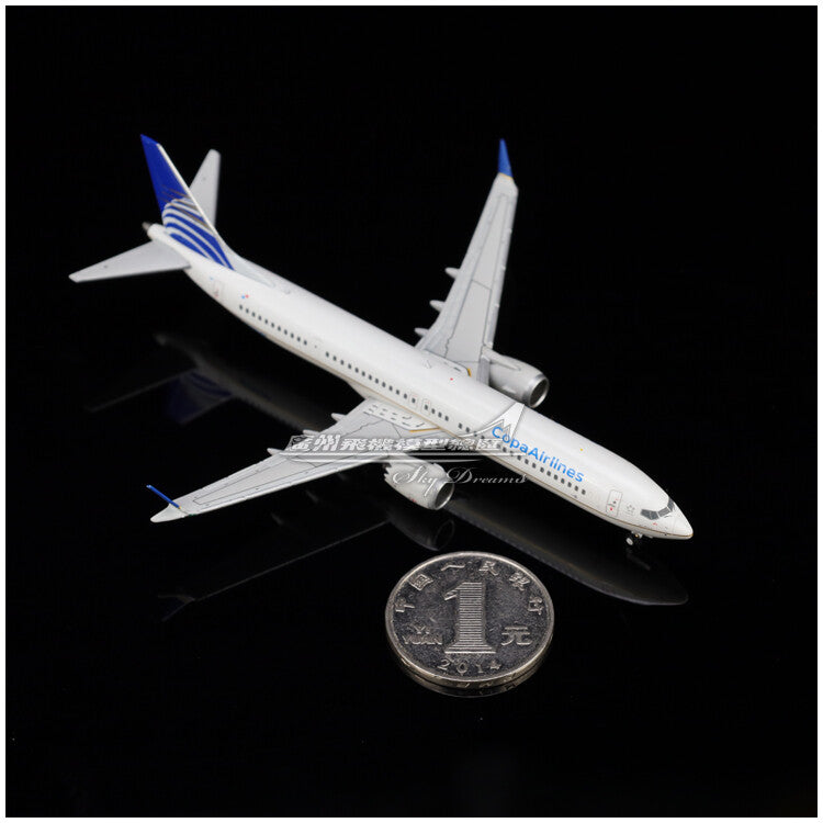 1:400 GeminiJets Copa Airlines BOEING 737 MAX 9 Passenger Airplane Diecast Model