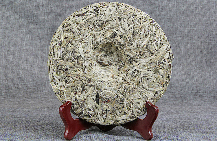 Yunnan Silver Needle White Tea Ancient Tree Moonlight White Single Bud 357g