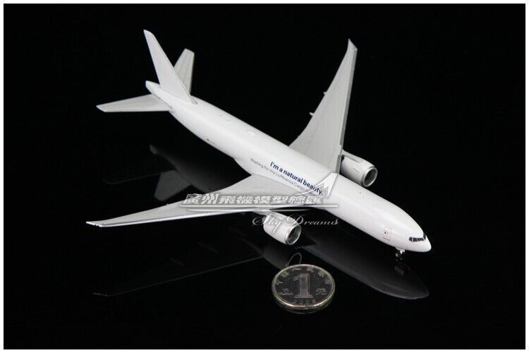 1:400 Phoenix Lufthansa BOEING 777-200F Passenger Aircraft Diecast Plane Model