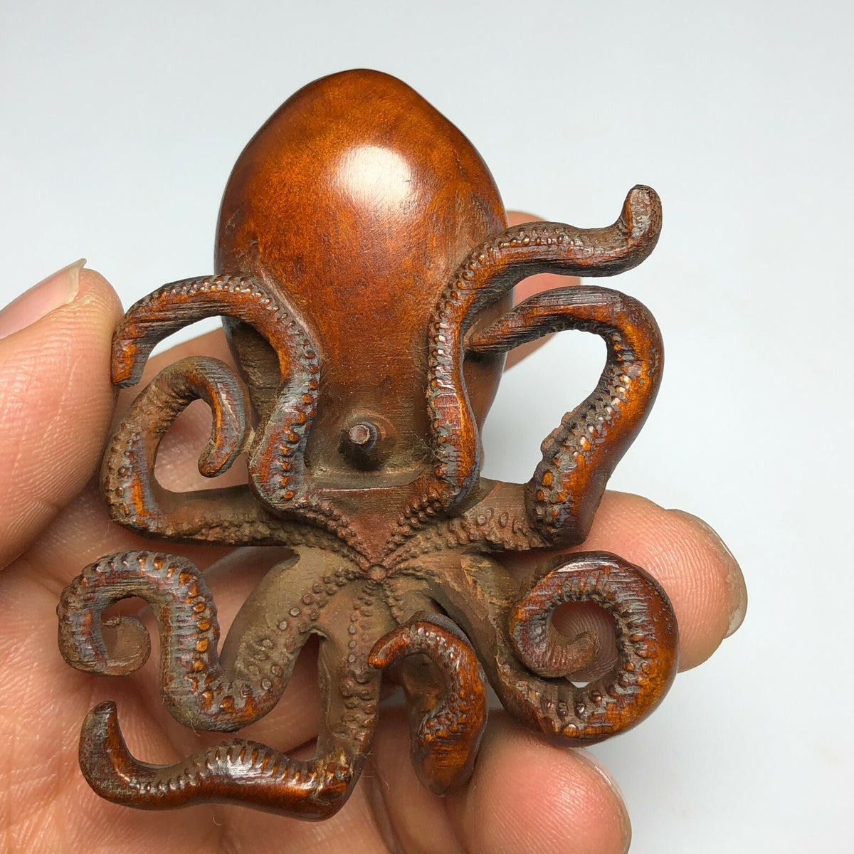 Chinese Boxwood Handwork Octopus Statue Tea Pet Fengshui Art Deco Gift