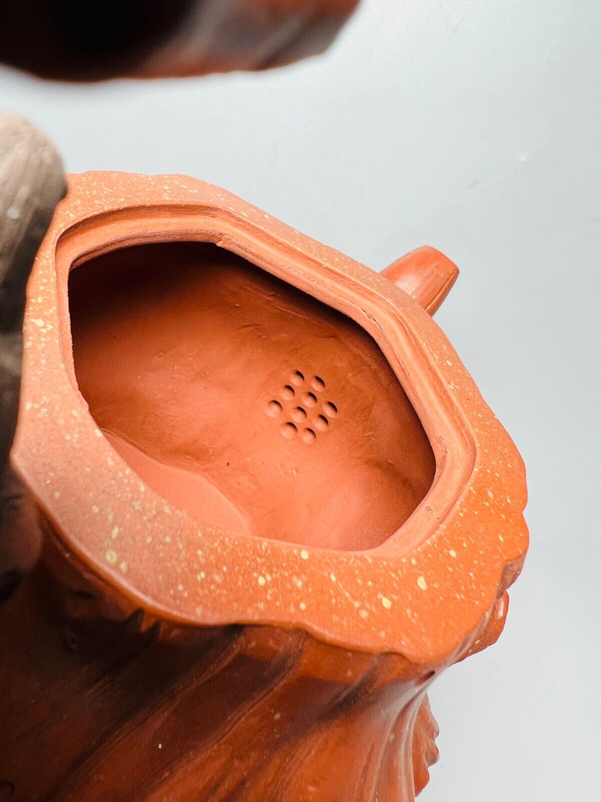 Chinese Yixing Zisha Clay Handmade Exquisite Teapot(喜上眉梢树桩 底款: 汪寅仙)