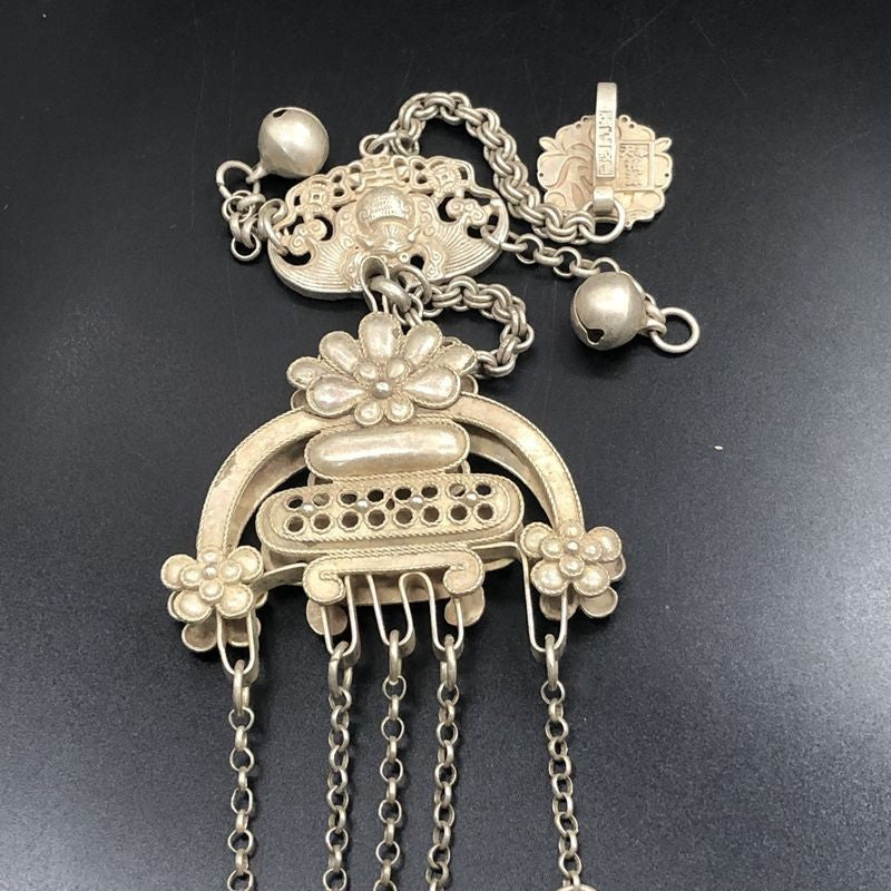 Vintage Silver-Plated Butterfly Pendant 35cm Handmade Filigree Waist Ornament