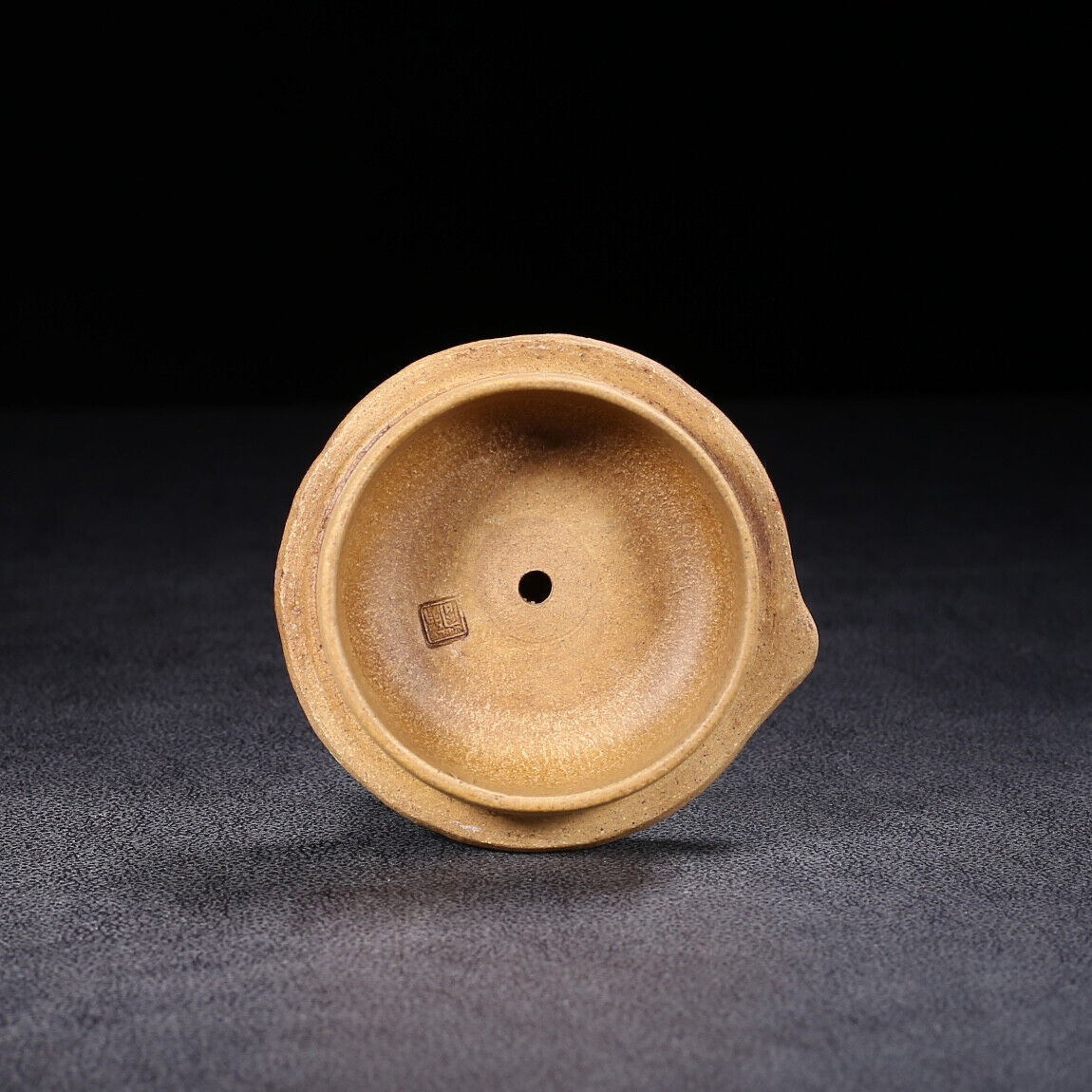 Chinese Yixing Zisha Clay Handmade Exquisite Teapot(南瓜 底款:蒋蓉)