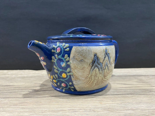 Chinese Yixing Zisha Clay Handmade Exquisite Teapot(汉瓦全彩 底款:如图)