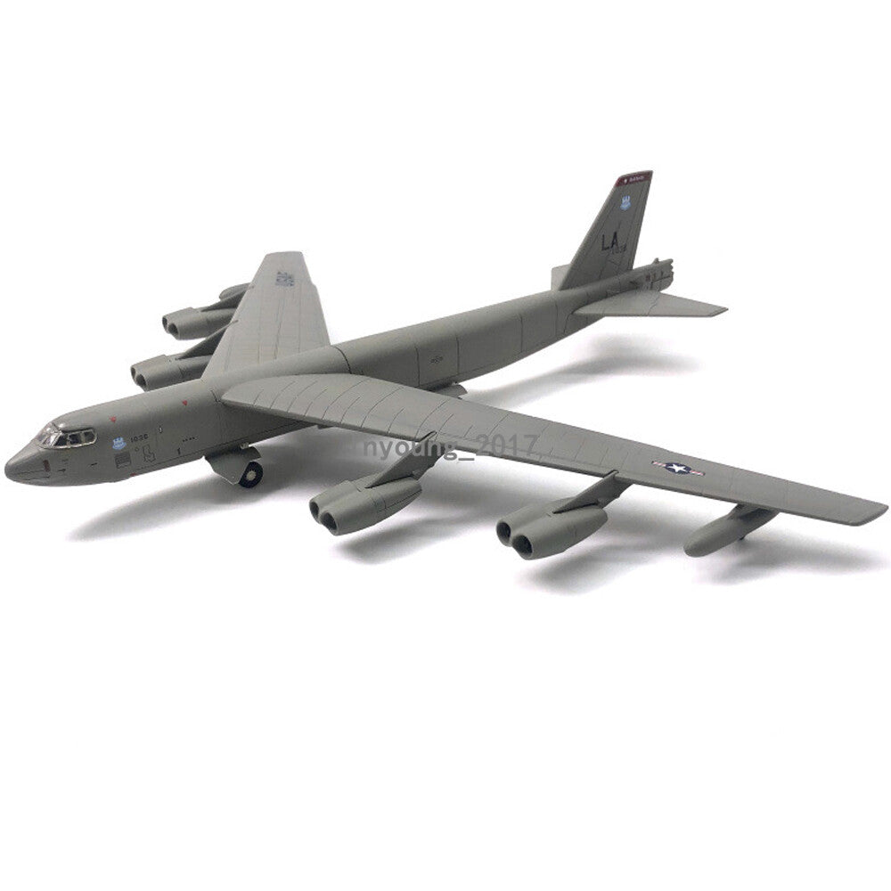 1:200 Boeing B-52 Stratofortress Fighter Plane Model Diecast Airplane Model