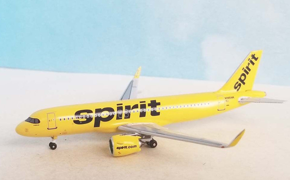 1:400 AeroClassics Spirit AIRBUS A320neo Passenger Airplane Diecast Plane Model
