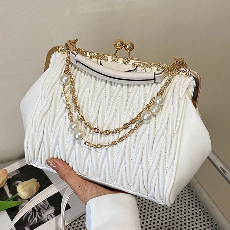 Fashion Chain Shoulder Bag Kiss Lock Shell Clip Crossbody Bag Chic Crossbody Bag