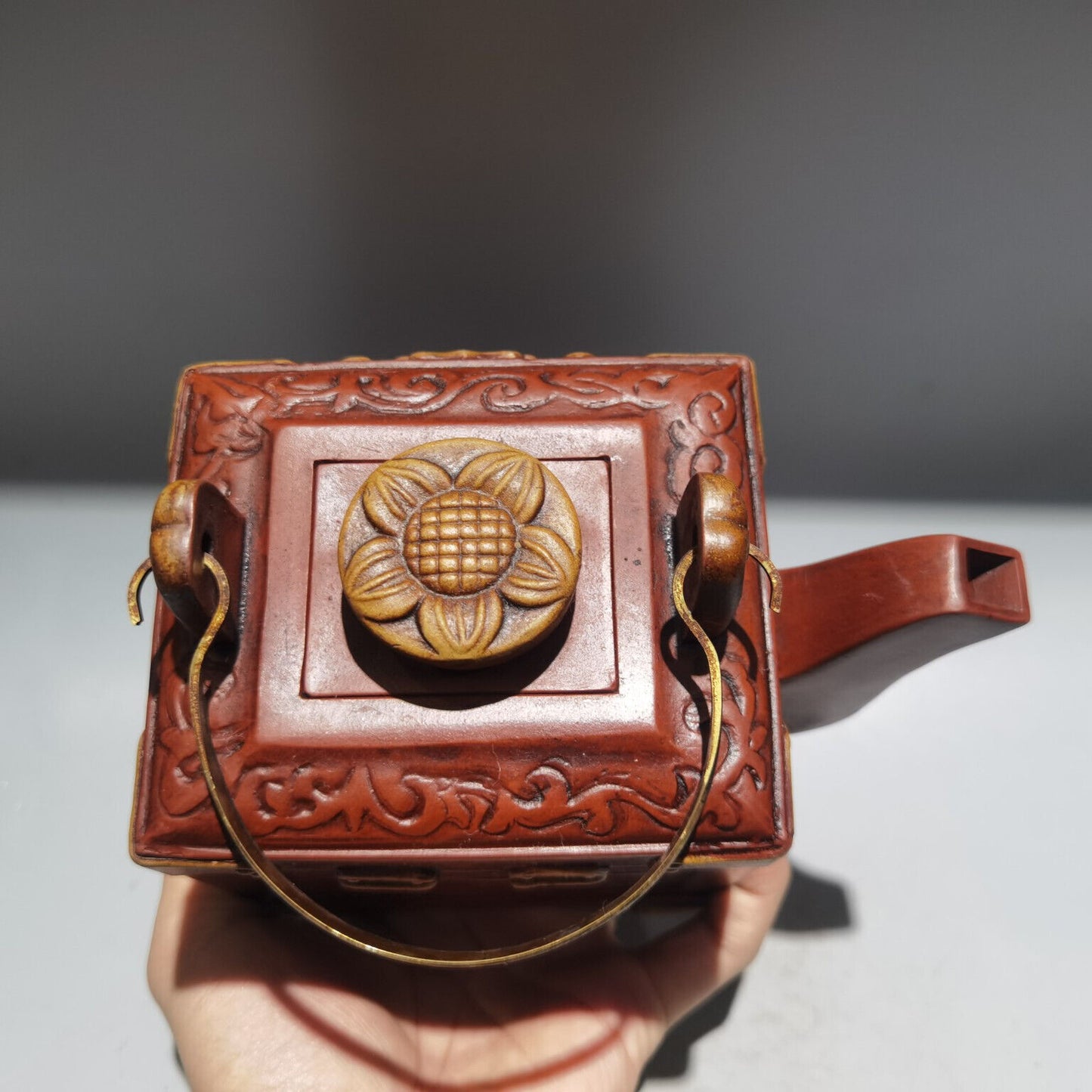 Chinese Yixing Zisha Clay Handmade Exquisite Teapot(百宝箱 底款:大清乾隆年制)