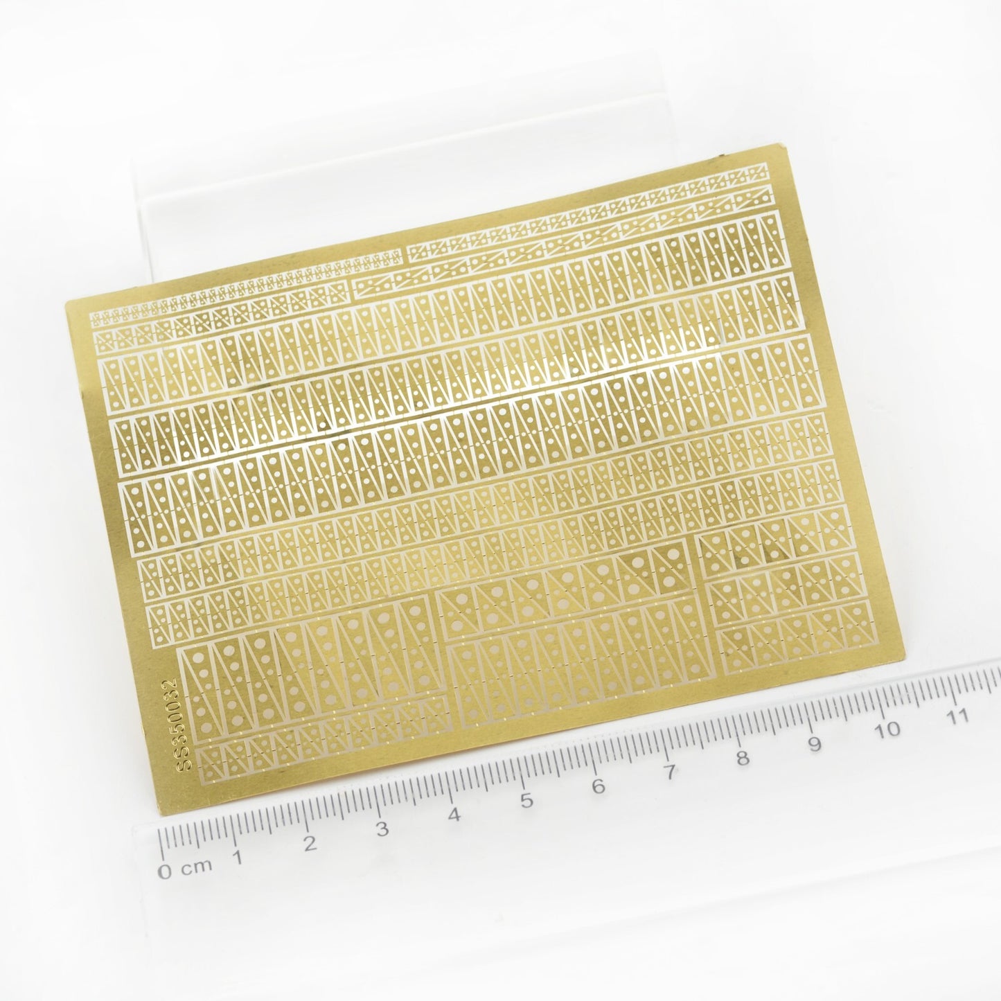 SSMODEL SS350032 1/350 WWII Warship Triangular Perforated Gussets
