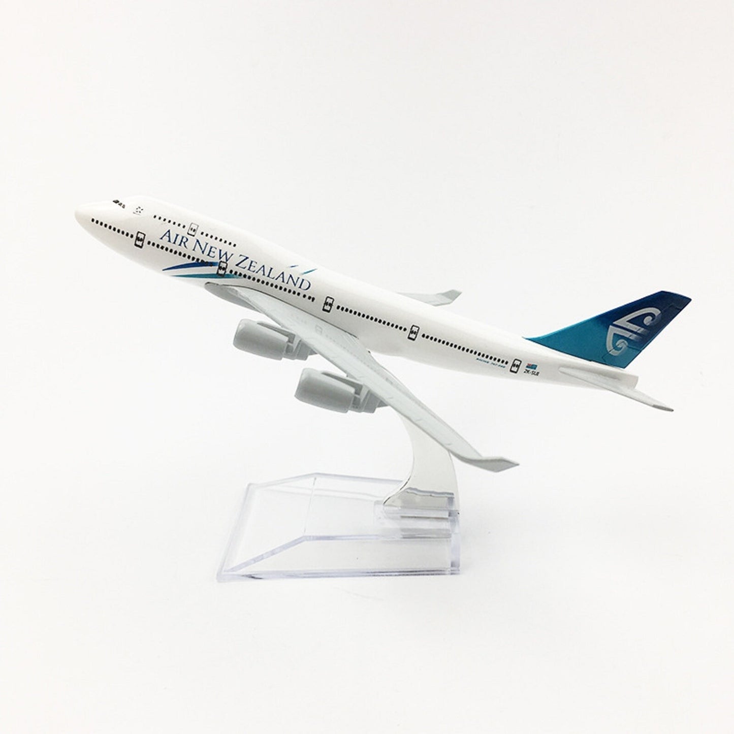 1:400 16cm Air New Zealand B747 Plane Model Aircraft Diecast Metal Ornaments
