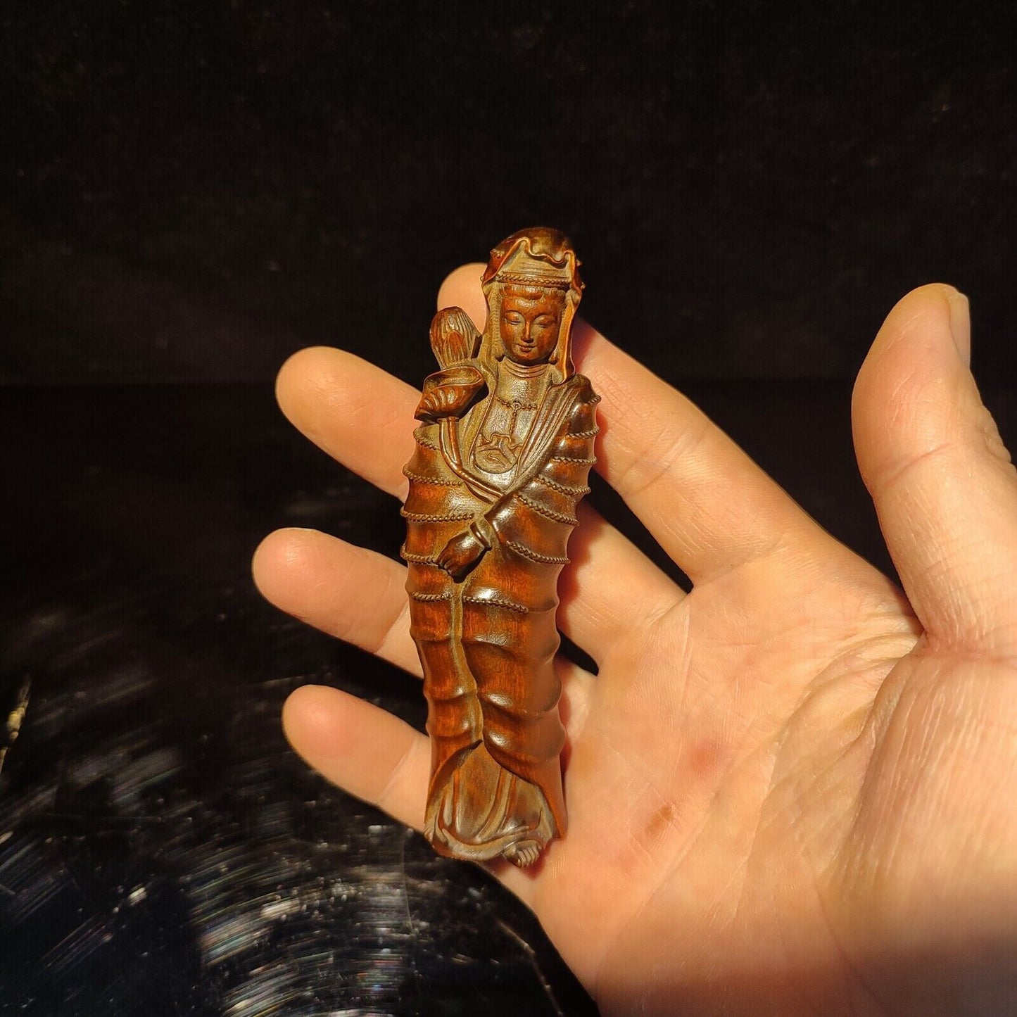 Wooden Statue Carvings Home Decor Sculptures Art Statues Boxwood Rosary Kwan-yin
