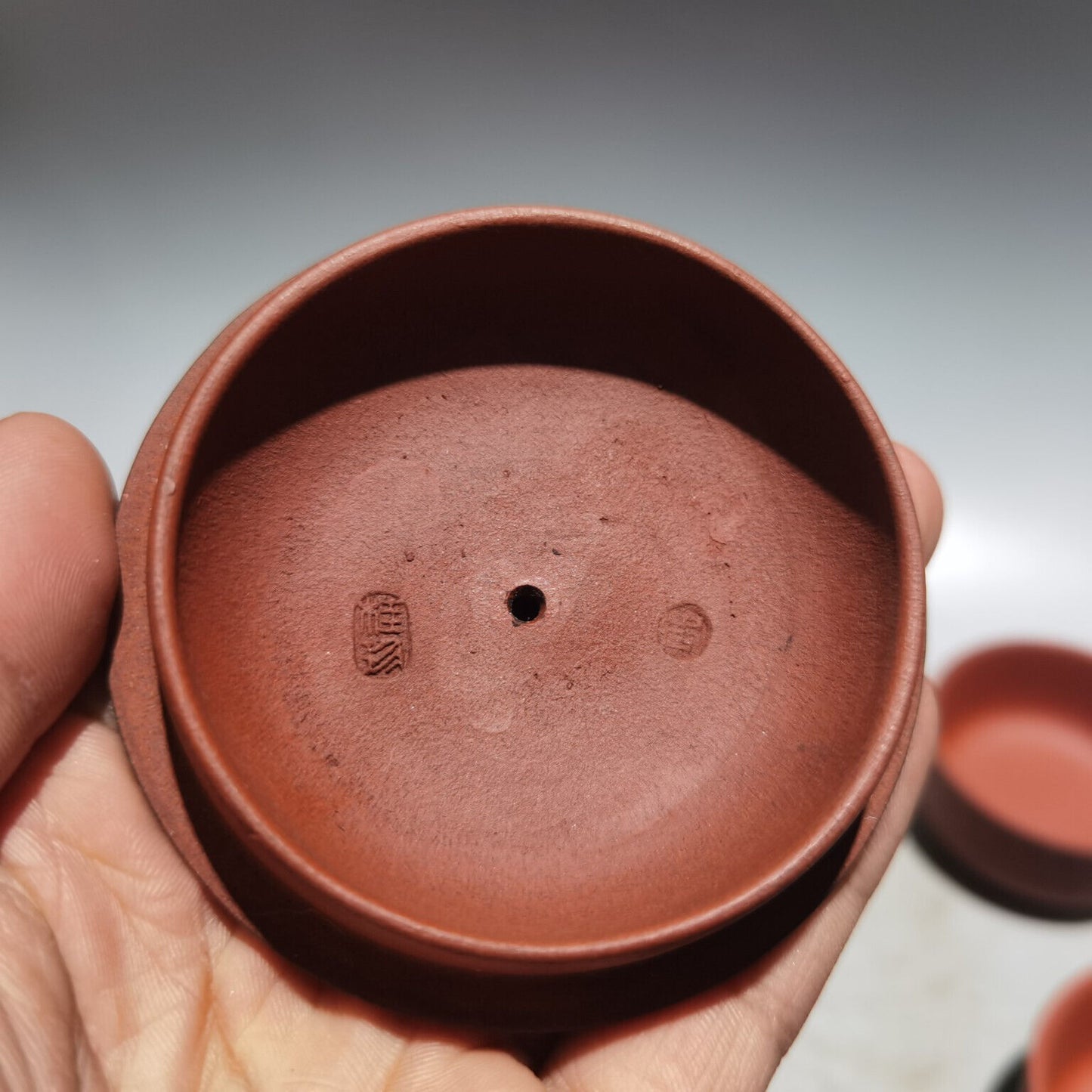 Chinese Yixing Zisha Clay Handmade Exquisite Teapot (双色梅花套壶 低款:周桂珍 )