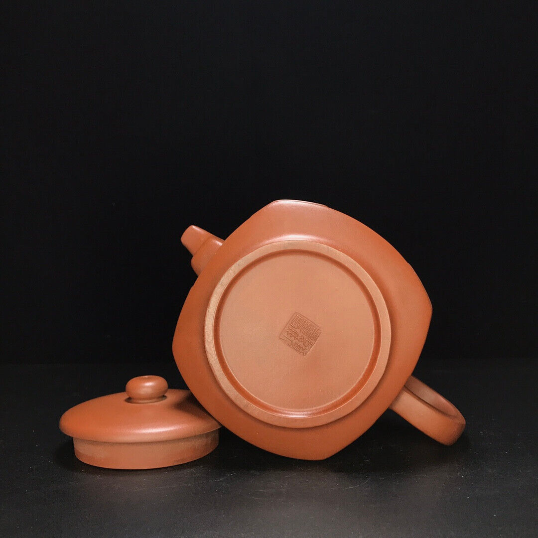Chinese Yixing Zisha Clay Handmade Exquisite Teapot (大混方 底款:顾景舟)