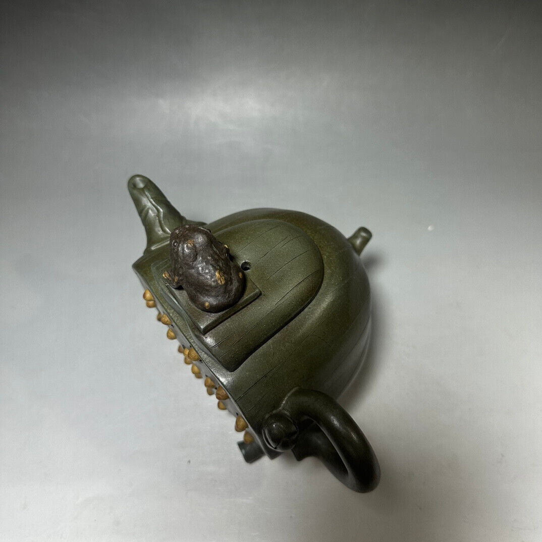 Chinese Yixing Zisha Clay Handmade Exquisite Teapot (莲蓬壶 底款:蒋蓉)