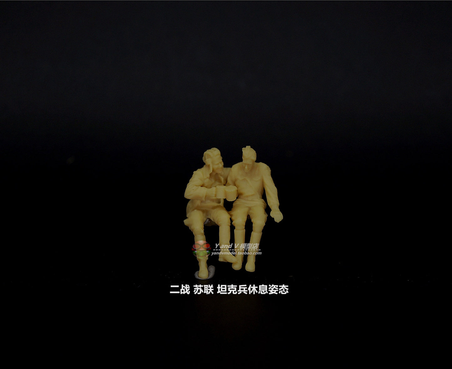 1/72 1/64 1/87 WWII Soviet Tank Crews Resting Pose 2-Persons Unpainted Model