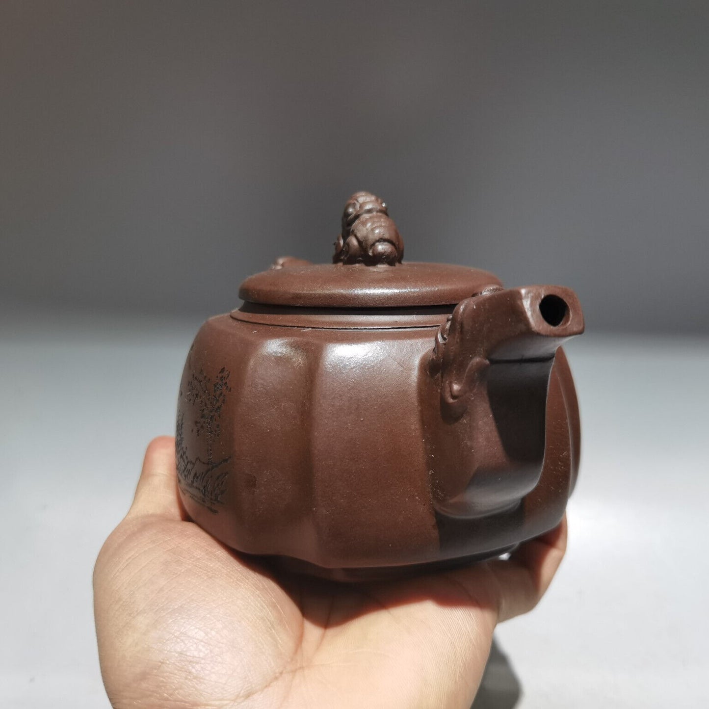 Chinese Yixing Zisha Clay Handmade Exquisite Teapot(四方龙壶 低款:金鼎商标)