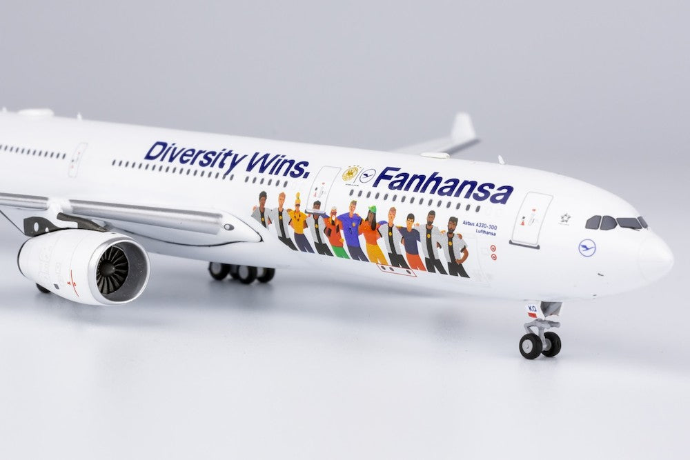 1:400 NGmodels Lufthansa Airbus A330-300 Passenger Airplane Diecast Plane Model