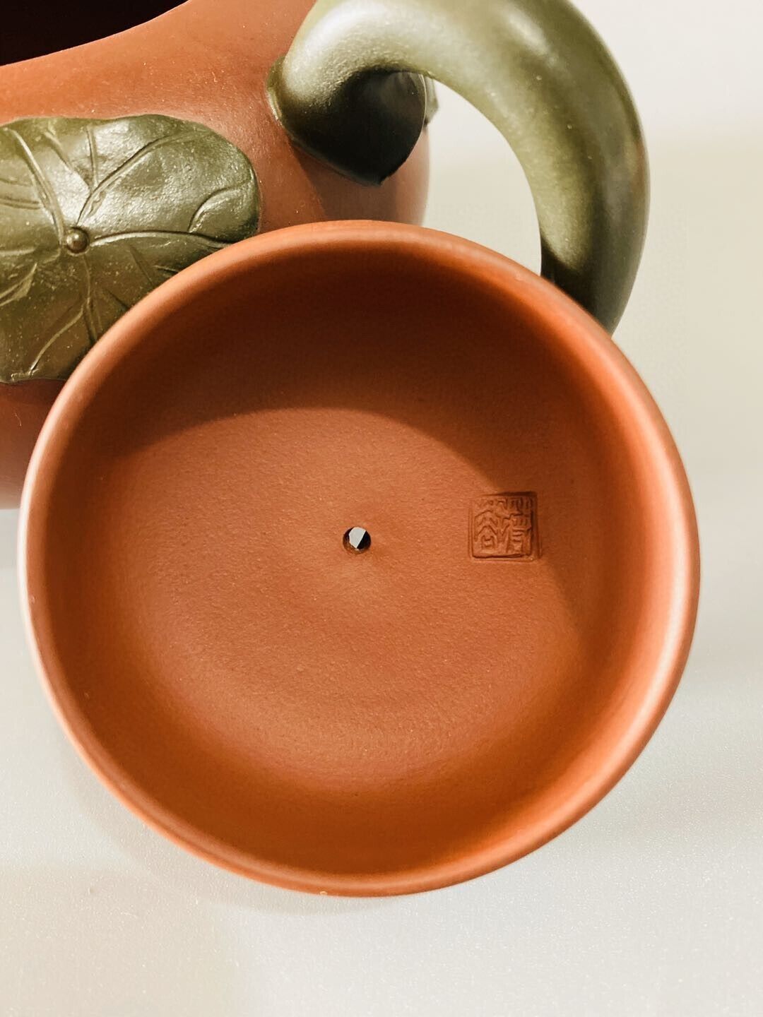 Chinese Yixing Zisha Clay Handmade Exquisite Teapot (荷花鸳鸯壶 底款:蒋蓉)