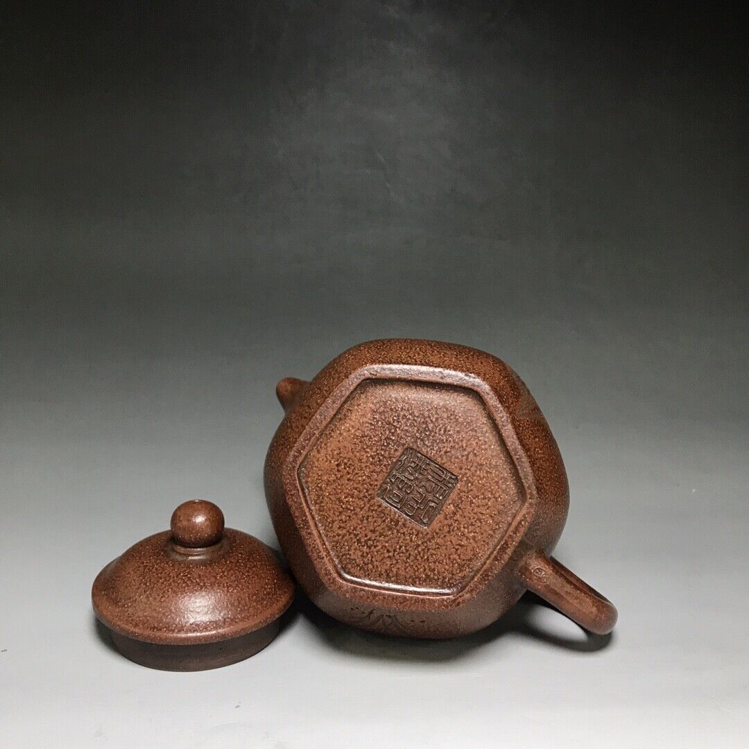 Chinese Yixing Zisha Clay Handmade Exquisite Teapot (六方掇只 底款:吴雲根)