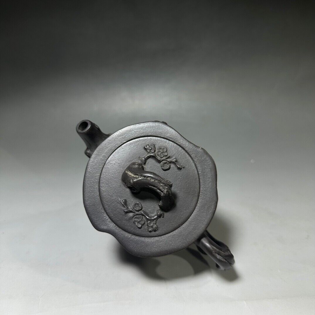 Chinese Yixing Zisha Clay Handmade Exquisite Teapot (梅桩 底款:汪寅仙)